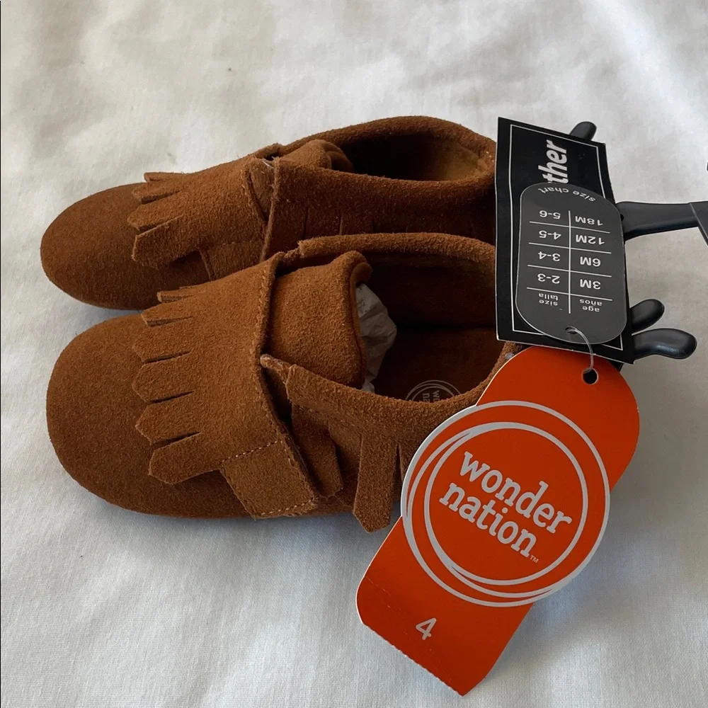 Wonder Nation Brown Kids Moccasins Size 4